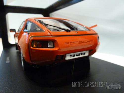 Porsche 928