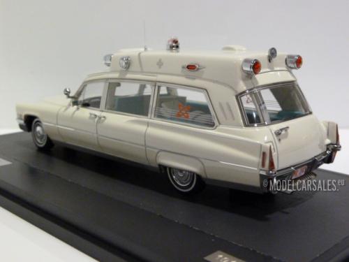 Cadillac Superior 51+ Ambulance
