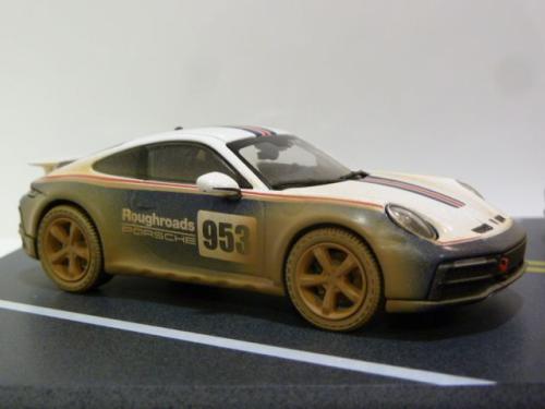 Porsche 911 (992) Dakar Roughroads Design and Shade Green