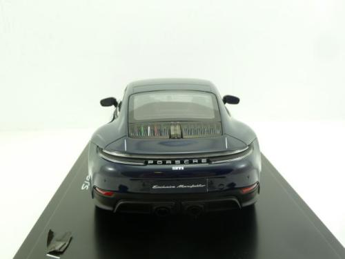 Porsche 911 (992.2) Carrera 4 GTS