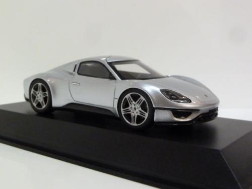 Porsche 904 Living Legend