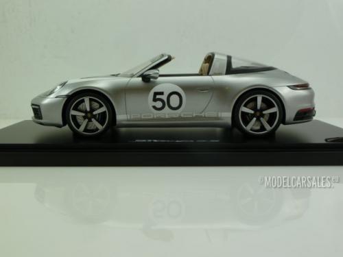 Porsche 911 (992) Targa 4S Heritage Edition