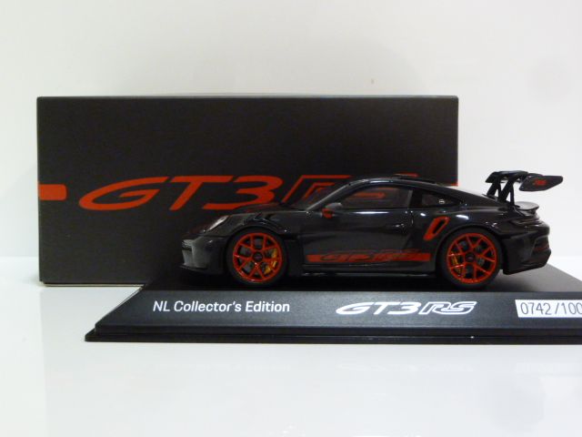 Porsche 911 (992) GT3 RS Weissach Package NL Collector's
